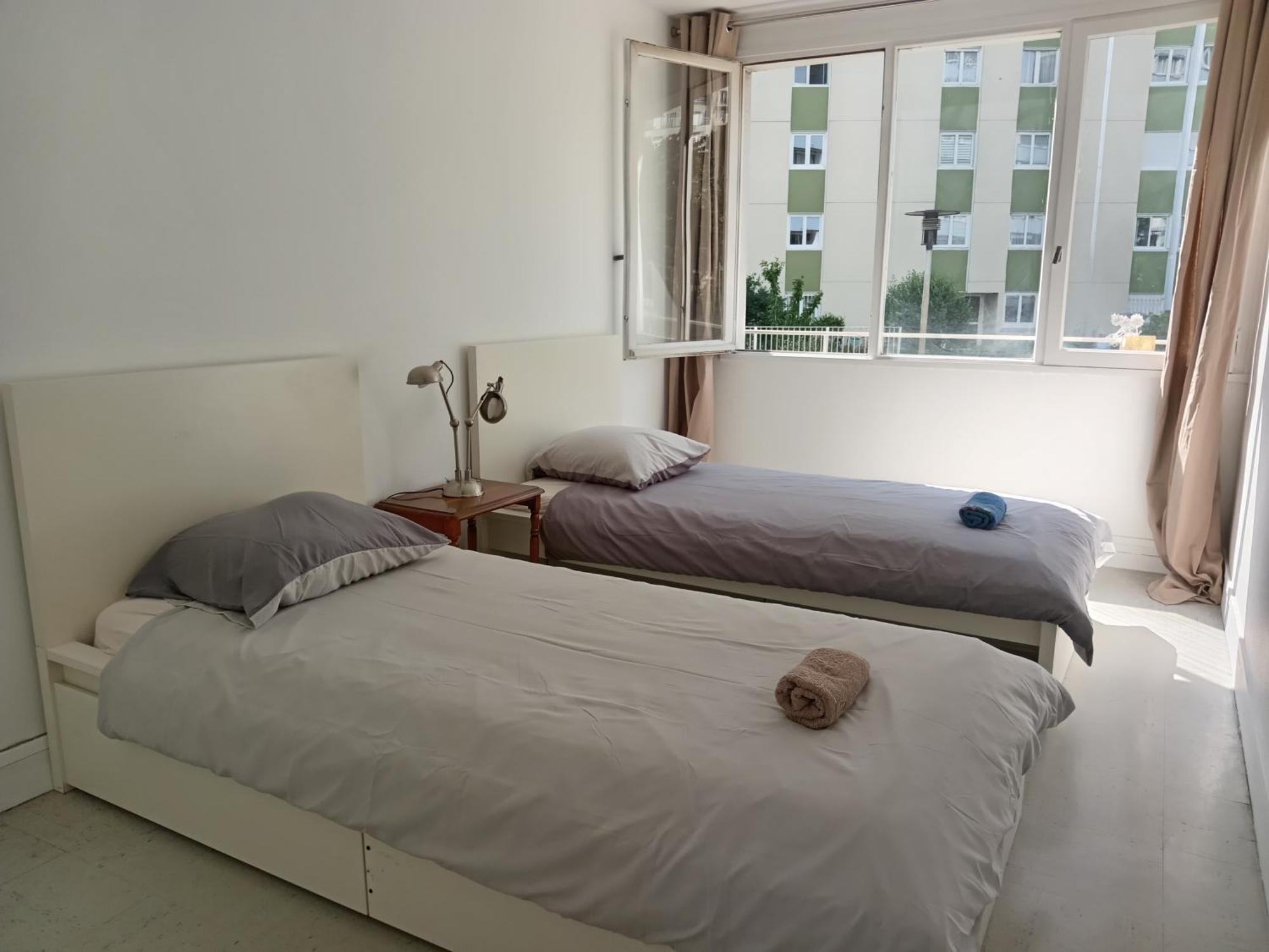 Chambres Cosy Paris Centre Au Pied Du Metro Luaran gambar